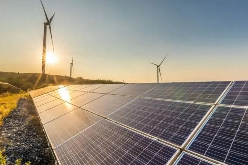 Produção de energia elétrica com base na geração solar e eólica não atende a demanda do Brasil