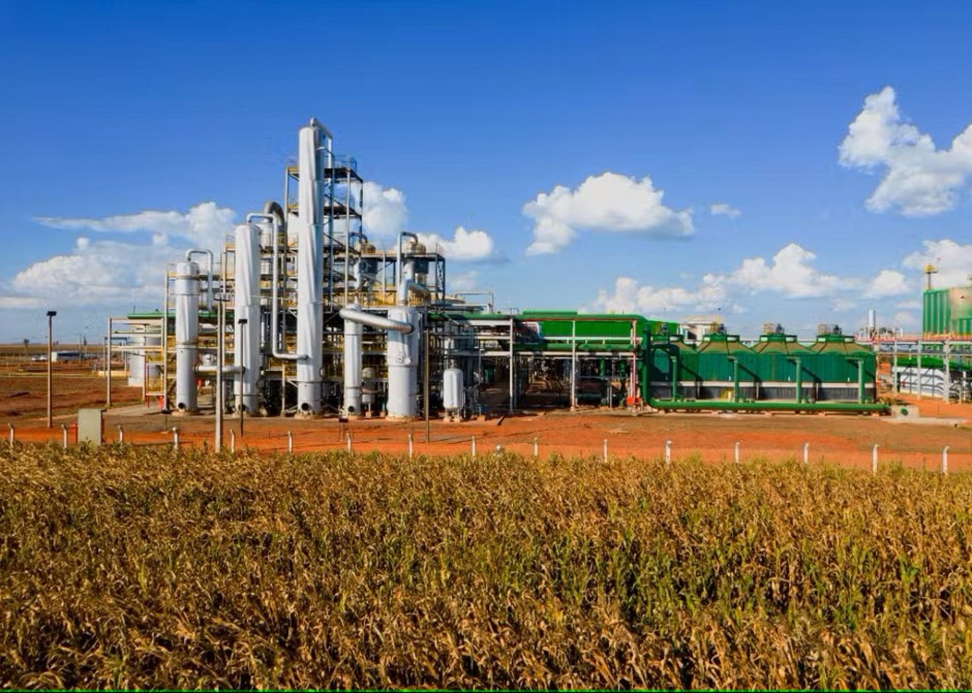 A Caramuru Alimentos S.A, e a principal empresa de capital nacional no processamento de soja, milho, girassol e canola está se juntando coma Biocen - Bioenergia Celeiro do Norte S.A. Divulgação