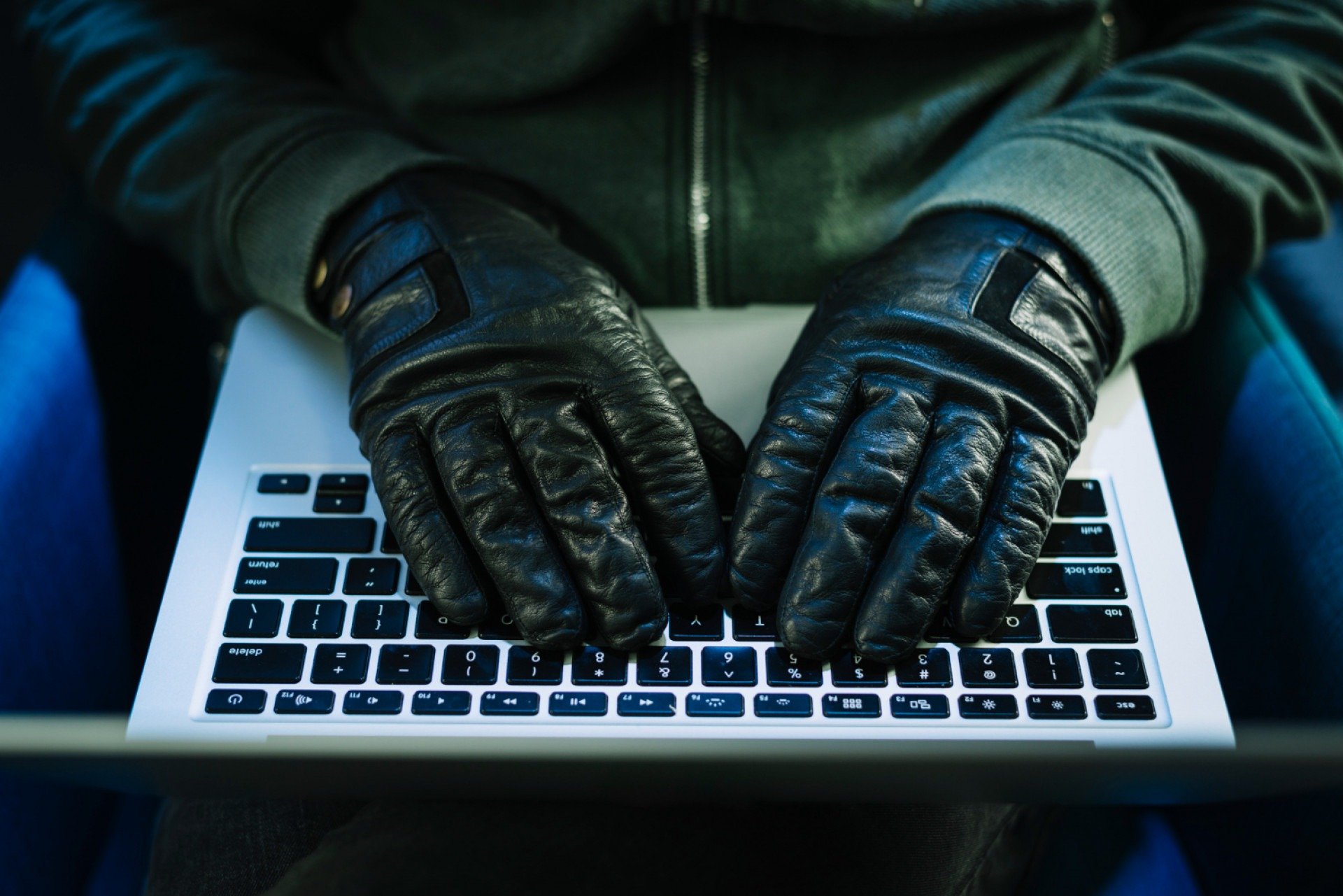 Dicas para evitar fraudes, reconhecer golpes, e proteger dados pessoais e financeiros online