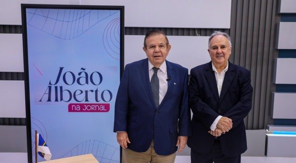 Cristovam Buarque vai ganhar medalha da ABL