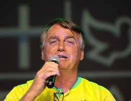 Prisão domiciliar de Bolsonaro: veja a lista do que o ex-presidente está proibido de fazer