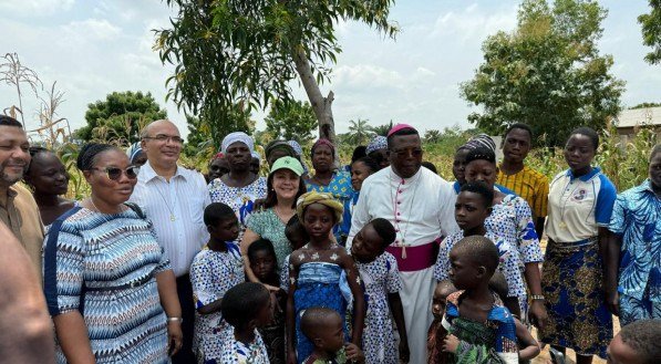 Obra de Maria e Canção Nova promovem evangelização no Continente Africano