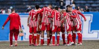 Jogadores do Náutico reunidos em campo