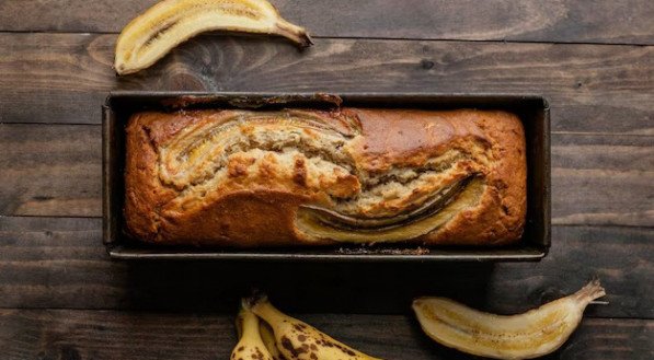 Receita de bolo de banana simples fit no micro-ondas