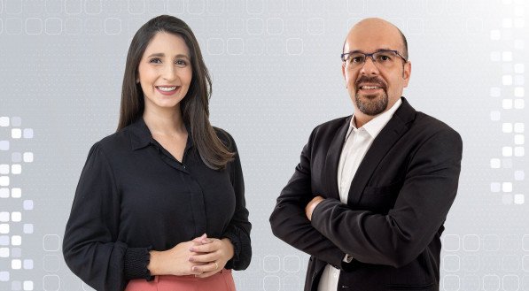 A jornalista Natália Ribeiro, da Rádio Jornal