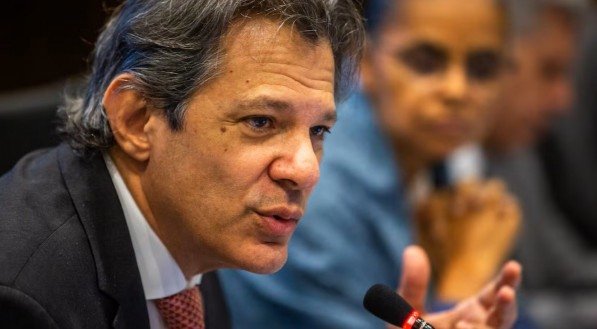 Questionado, o ministro da Fazenda, Fernando Haddad, afirmou n&atilde;o ter sido &quot;surpreendido&quot; pela decis&atilde;o