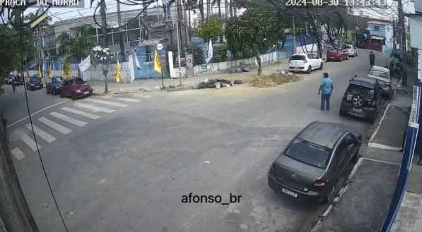 Câmeras de segurança registraram o momento do desabamento do teto do Santuário do Morro da Conceição