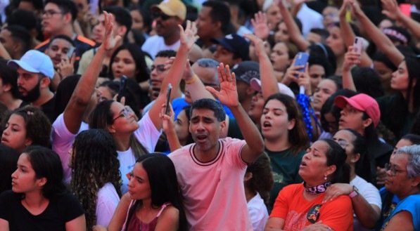 Marcha para Jesus homenageou as vítimas de tragédia no Morro da Conceição, no Recife