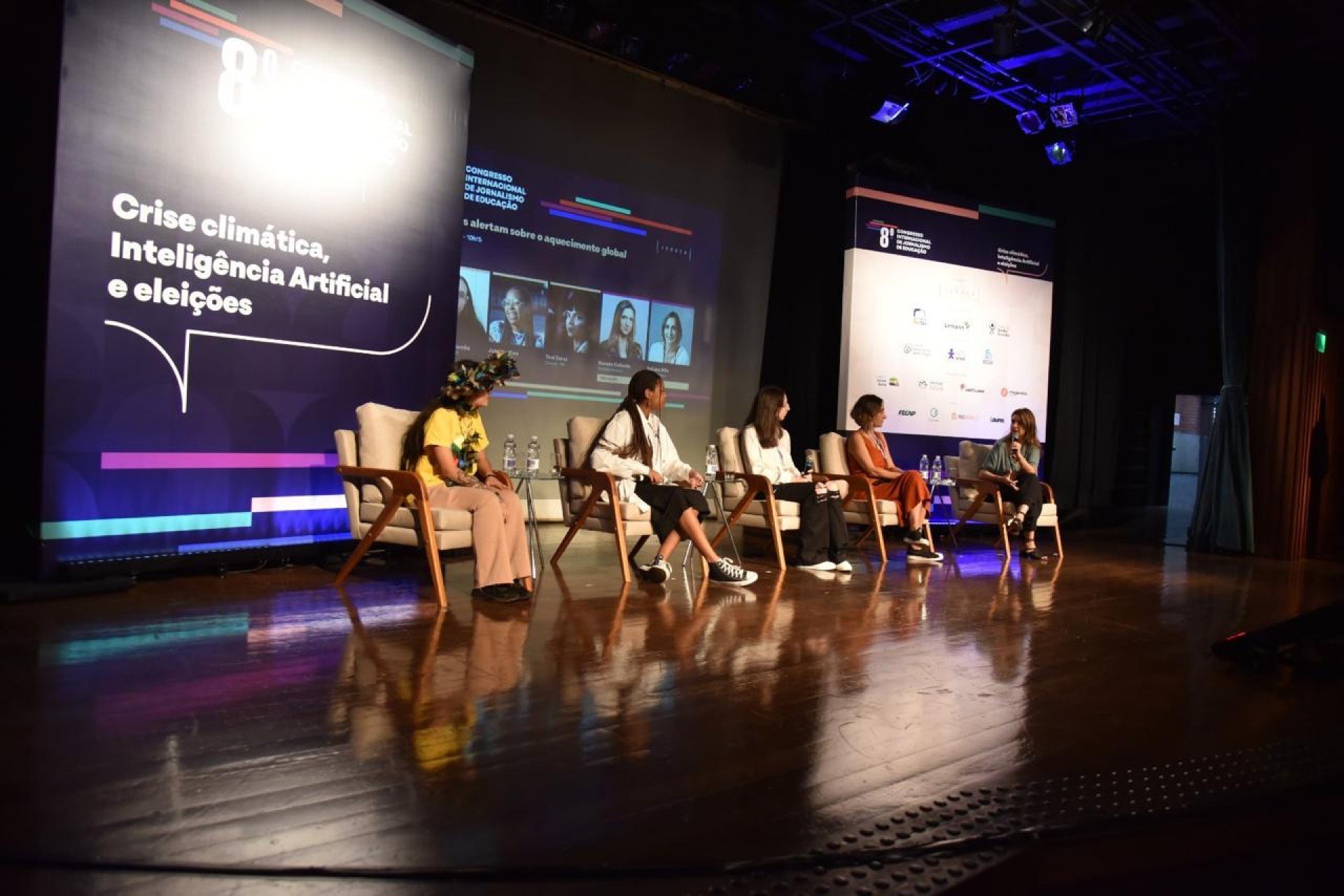 "Jovens alertam sobre o aquecimento global", foi o tema de  abertura do 8º Congresso Internacional de Jornalismo de Educação, promovido pela Jeduca