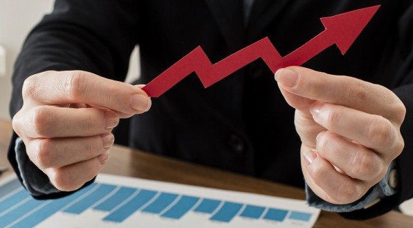 O IBGE revisou o Produto Interno Bruto do primeiro trimestre de 2024 ante o quarto trimestre de 2023, que passou de 0,8% para 1%