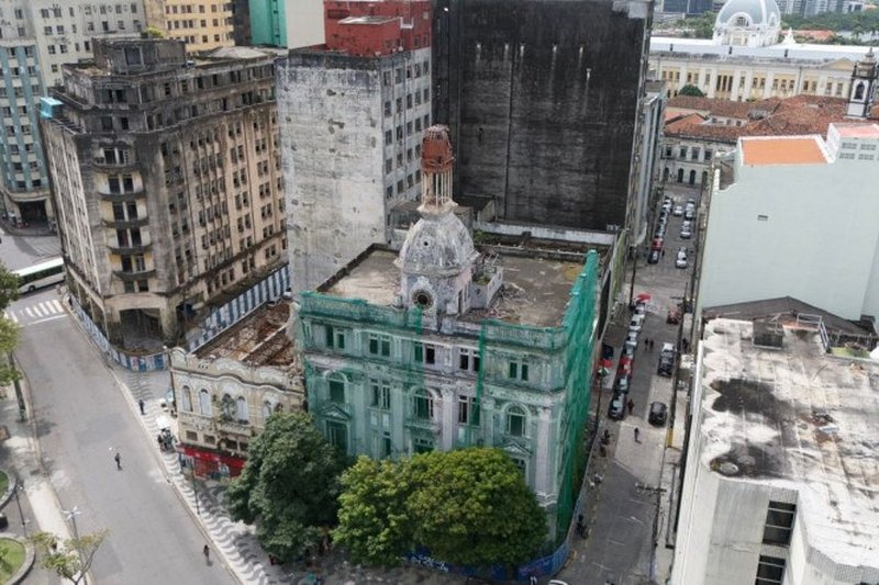 Antigo prédio da sede do Diário de Pernambuco, no bairro de Santo Antônio