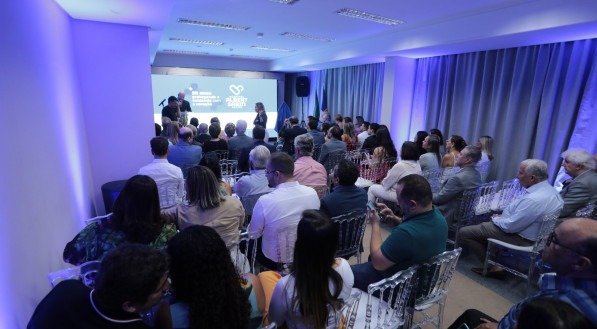 Celebração de cinquentenário do Hospital Albert Sabin foi marcada por um culto ecumênico, seguido de um coquetel