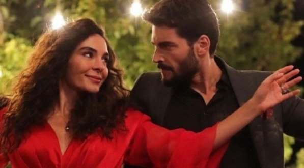 Vingança gera amor em Hercai