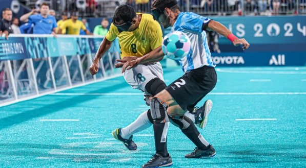 Imagem do Brasil enfrentando a Argentina na Paralimpíada de Paris 2024