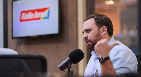 Técio Teles, Candidato do Partido Novo à prefeitura do Recife, participou de sabatina na Rádio Jornal.