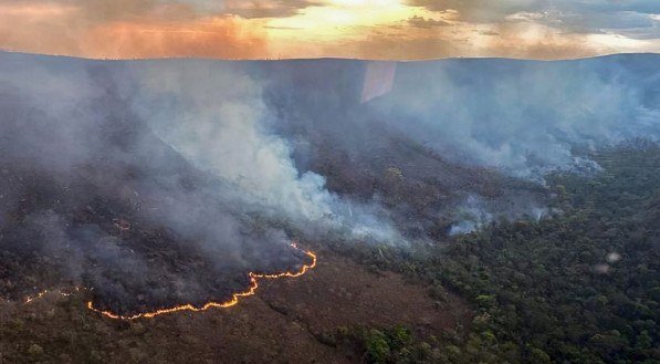 Imagem ilustrativa de inc&ecirc;ndio no Parque da Chapada dos Veadeiros