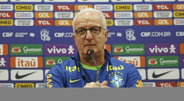 Imagem de Dorival J&uacute;nior em entrevista coletiva da Sele&ccedil;&atilde;o Brasileira