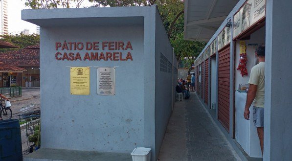 Área no Mercado de Casa Amarela vira sanitário público e ponto para consumo de drogas