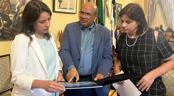 Gilberto Barbosa mostra projeto da Matriz do Santo João Paulo II