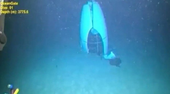 Imagem da cauda do submarino