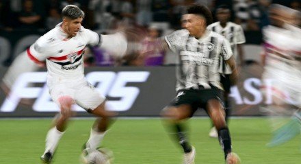 Imagem do jogo entre São Paulo x Botafogo pelas quartas de final da Libertadores 2024