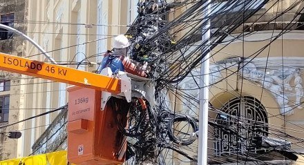 Muita fiação nos postes do Recife Antigo