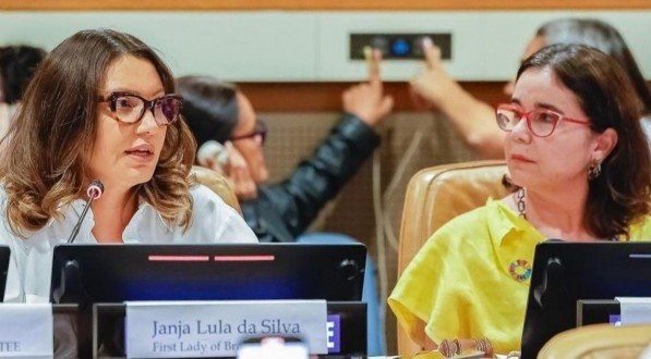 A primeira-dama Janja da Silva e a recifense Alessandra Nilo, em evento na ONU no final de semana