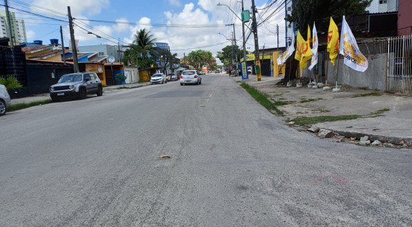 Ciclofaixa da Avenida Inácio Monteiro, Bairro do Cordeiro