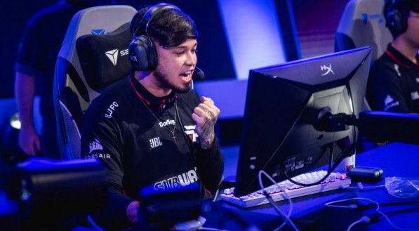 TitaN celebra vitória da paiN Gaming no Worlds 2024, o Campeonato Mundial de League of Legends