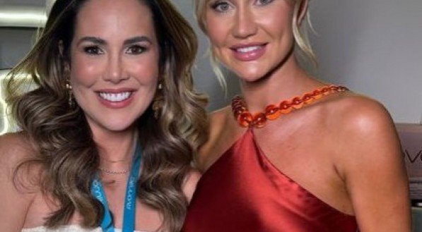 A dermatologista Gleyce Fortaleza com Ana Paula Siebert Justus, em recente evento