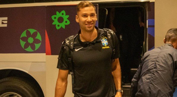 Imagem de Pito, melhor jogador de futsal do mundo e camisa 10 do Brasil