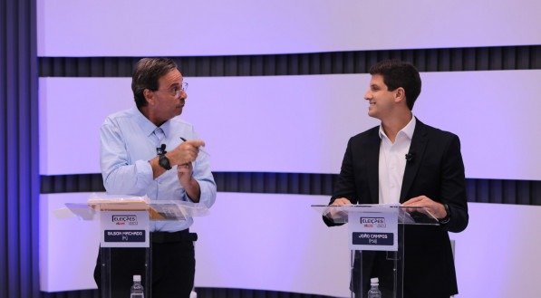 Debate SJCC: Gilson critica gestão de João Campos: "É muito arrodeio e pouca ação"
