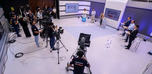 Debate do Sistema Jornal do Commercio de Comunicação com os candidatos à prefeitura do Recife, teve presença de Dani Portela, Daniel Coelho, Gilson Machado, João Campos e Técio Teles.