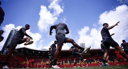 Imagem do treino do Sport na reformada Ilha do Retiro