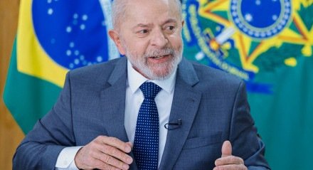 Presidente Lula durante entrevista.