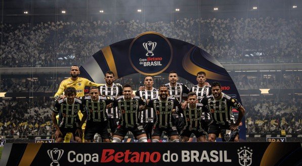 Time do Atlético-MG em campo na Copa do Brasil