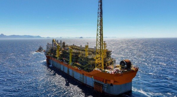 FPSO Sepetiba da Petrobras.