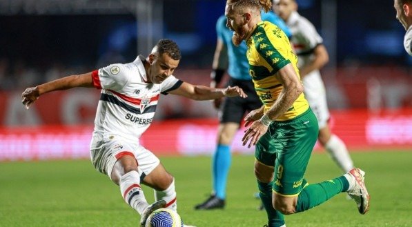 São Paulo e Cuiabá em partida no Morumbis
