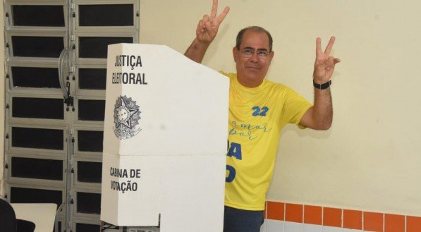 Mano Medeiros é reeleito em Jaboatão dos Guararapes