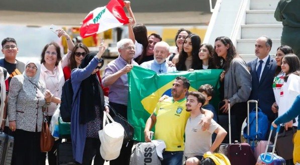 Lula: 'Temos posição dura contra governo de Israel, que mata mulheres e crianças'