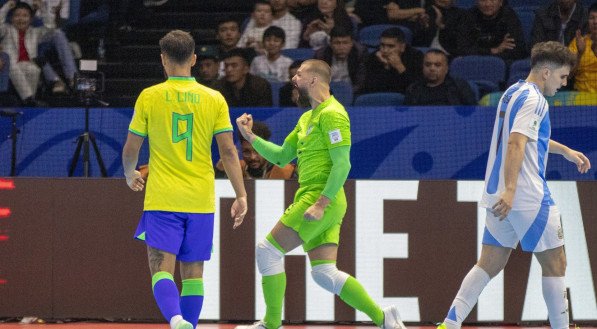 Imagem do goleiro Willian, da seleção brasileira de futsal