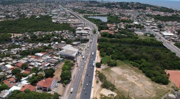 Avenida Pan Nordestina após o alargamento.