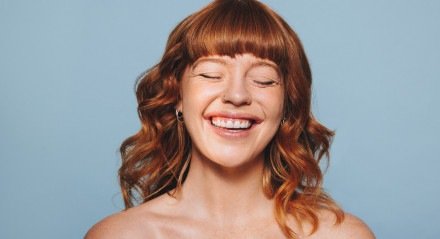 Imagem ilustrativa de uma mulher ruiva!