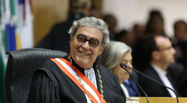 Nos últimos dois anos, o ministro esteve à frente da Vice-Presidência do TST e se empenhou para racionalizar a atuação dos tribunais da Justiça do Trabalho