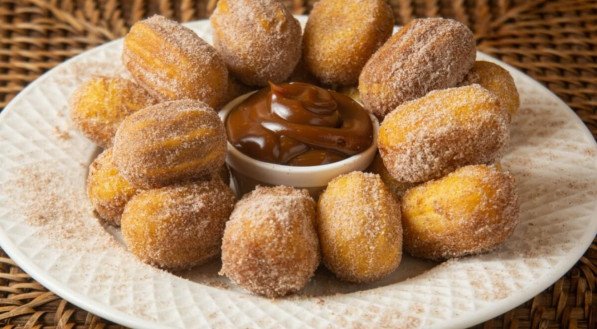 Churros (Imagem: LipeBorges_Foto | Shutterstock)