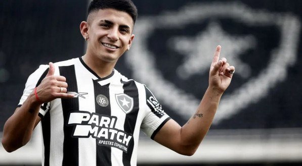 Thiago Almada, atleta do Botafogo