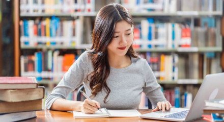 Fatos históricos do Brasil e do mundo podem aparecer em questões do Enem (Imagem: TZIDO SUN | Shutterstock)