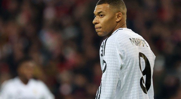 Mbappé durante partida entre Real Madrid e Lille pela Champions League