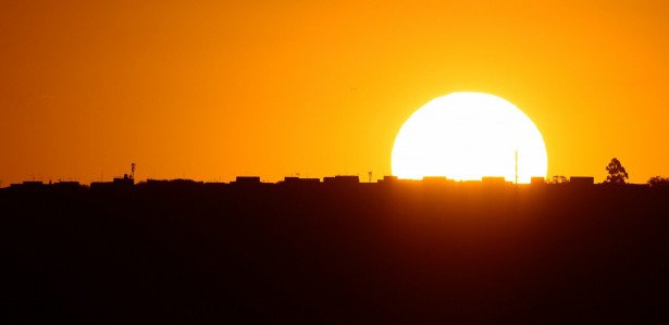 Verão começa neste sábado (21) com previsão de menos chuvas no Nordeste