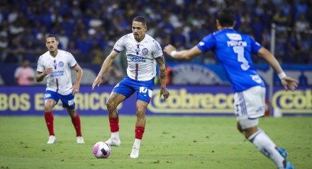 Imagem do jogo entre Cruzeiro x Bahia pela 30ª rodada do Brasileirão